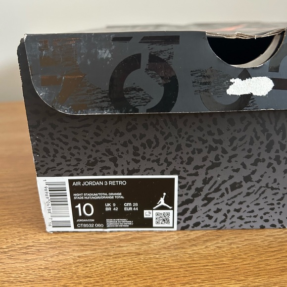 Nike Air Jordan 3 Retro Fear 2023 - Mens
Size 10 - Total Orange Black - Picture 7 of 7
